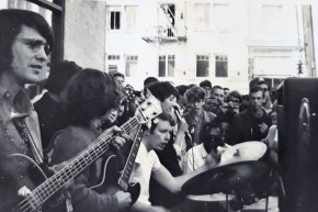 Doing-it-on-Telegraph-Ave-Berkeley2